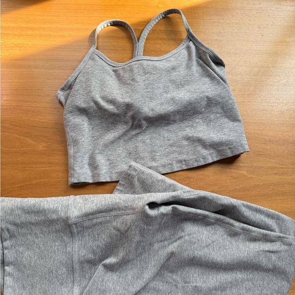 Beyond Yoga Gray Set - Picture 3 of 3